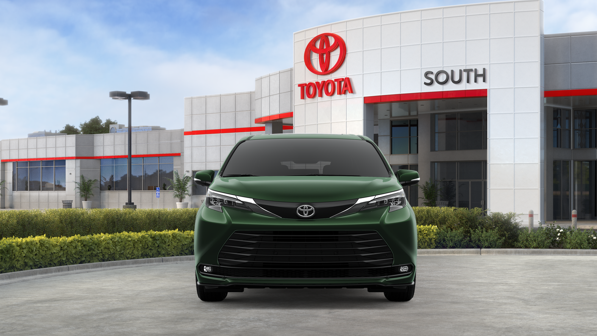2026 Toyota Sienna XLE 7 Passenger