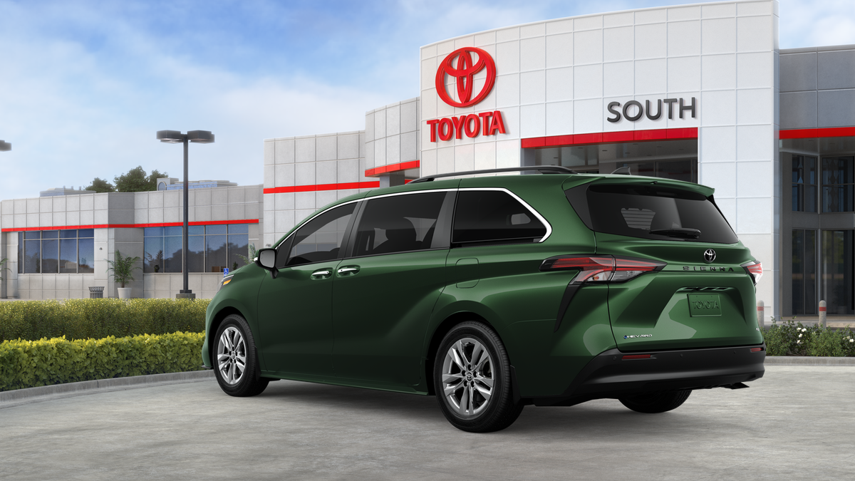 2026 Toyota Sienna XLE 7 Passenger