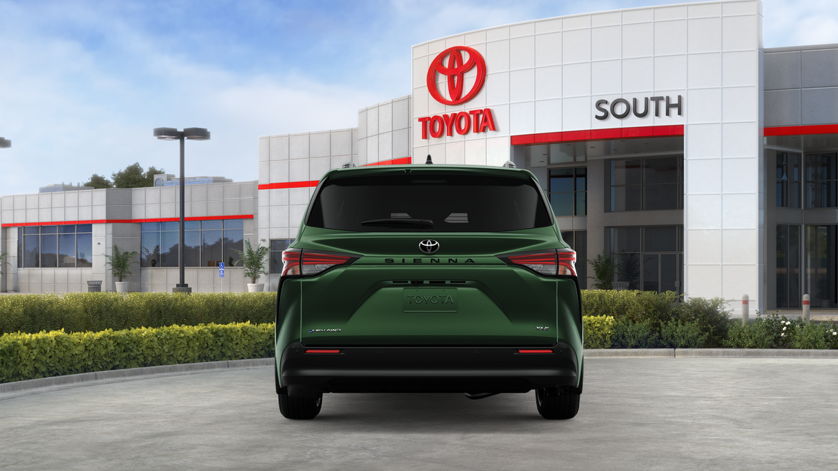 2026 Toyota Sienna XLE 7 Passenger