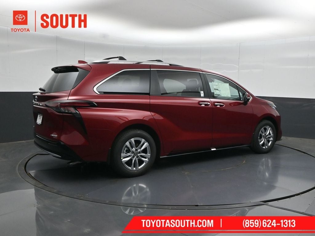 2026 Toyota Sienna Limited 7 Passenger