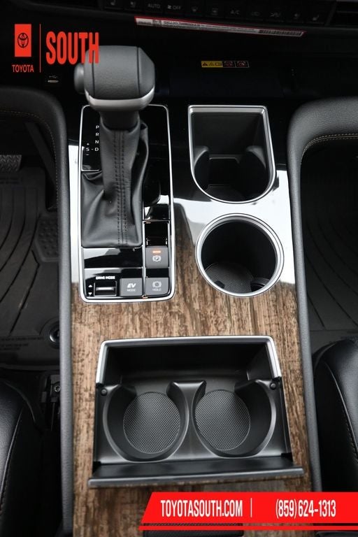 2026 Toyota Sienna Limited 7 Passenger