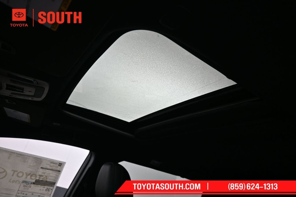 2026 Toyota Sienna Limited 7 Passenger