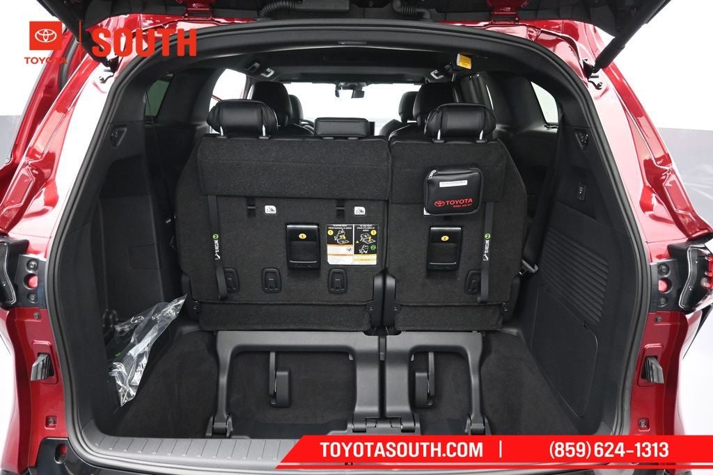 2026 Toyota Sienna Limited 7 Passenger