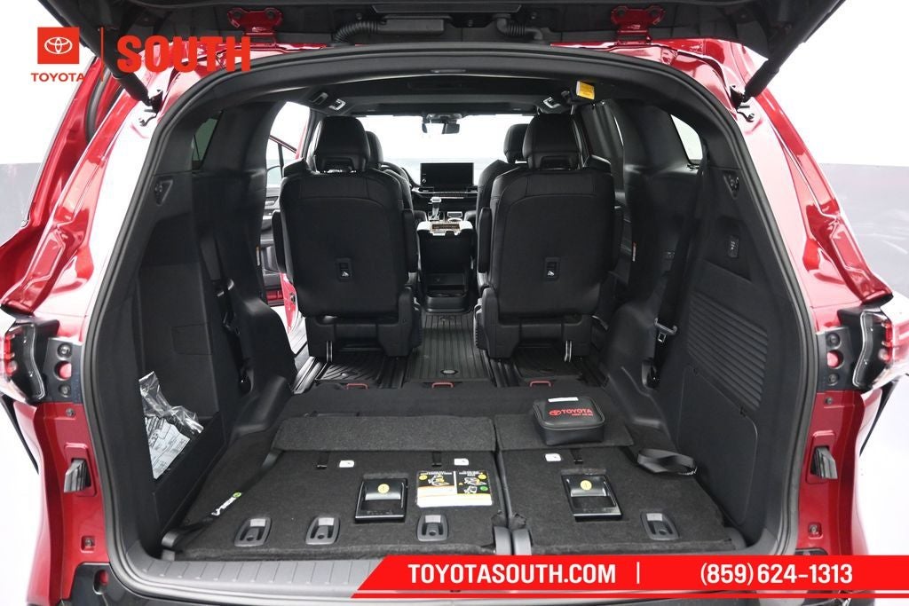 2026 Toyota Sienna Limited 7 Passenger