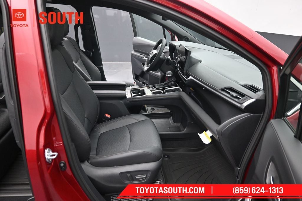 2026 Toyota Sienna Limited 7 Passenger