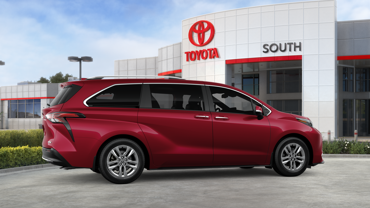 2026 Toyota Sienna Limited 7 Passenger