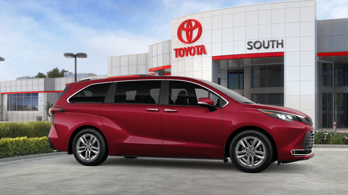 2026 Toyota Sienna Limited 7 Passenger