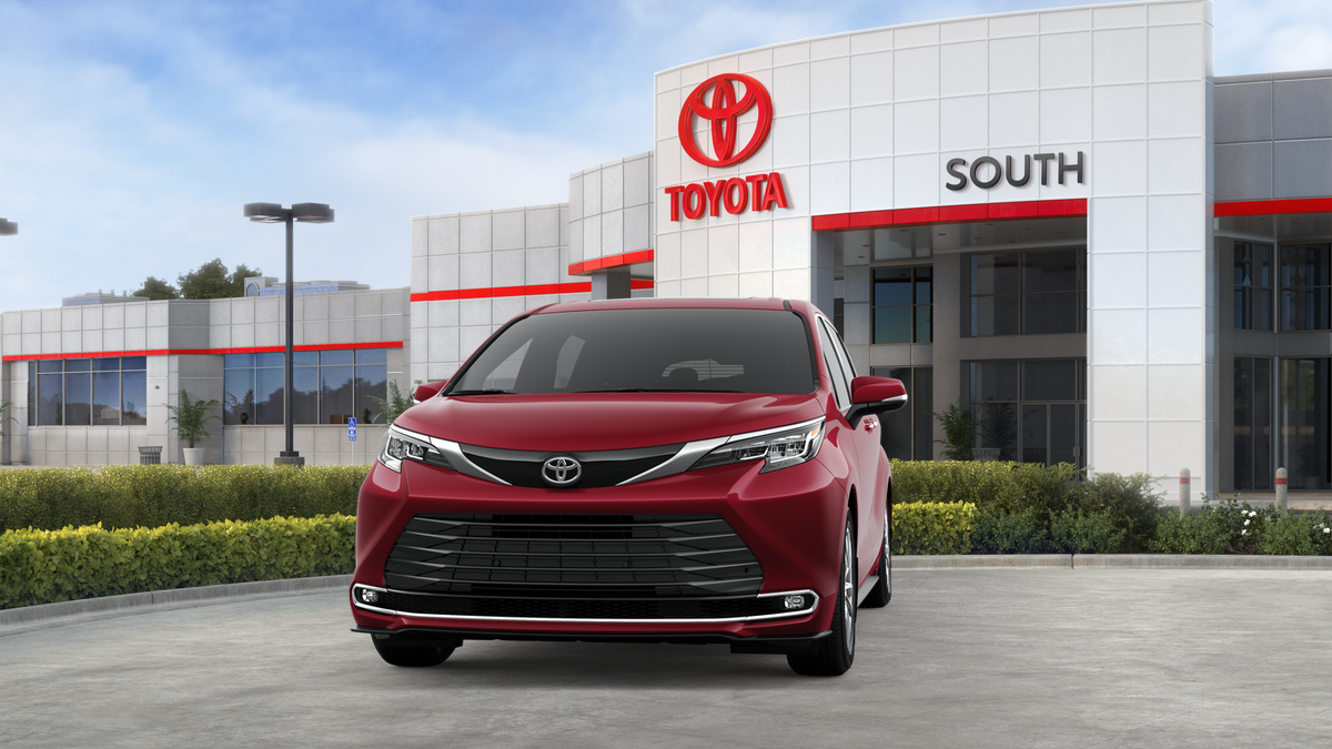 2026 Toyota Sienna Limited 7 Passenger