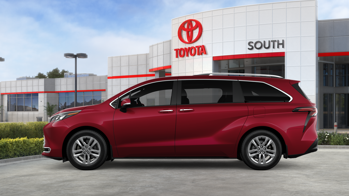 2026 Toyota Sienna Limited 7 Passenger