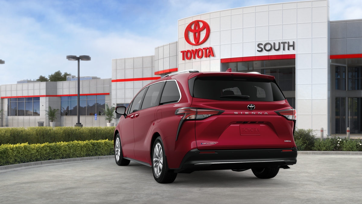 2026 Toyota Sienna Limited 7 Passenger