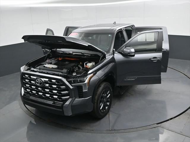 2025 Toyota Tundra Hybrid Platinum