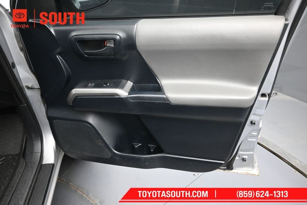 2016 Toyota Tacoma SR5