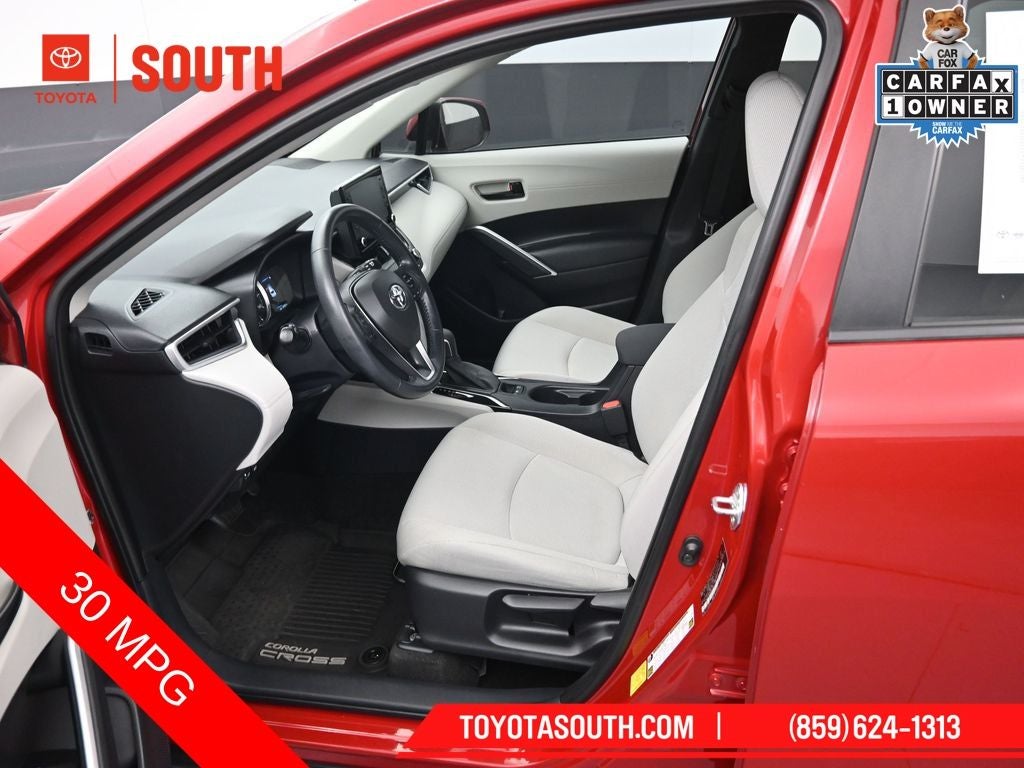 2022 Toyota Corolla Cross LE