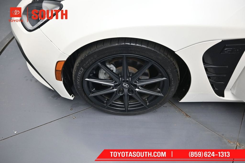 2023 Toyota GR86 Premium
