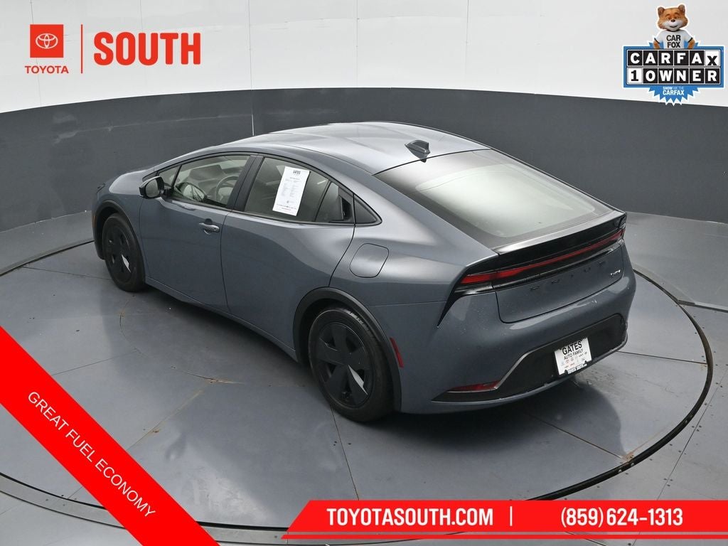 2025 Toyota Prius LE