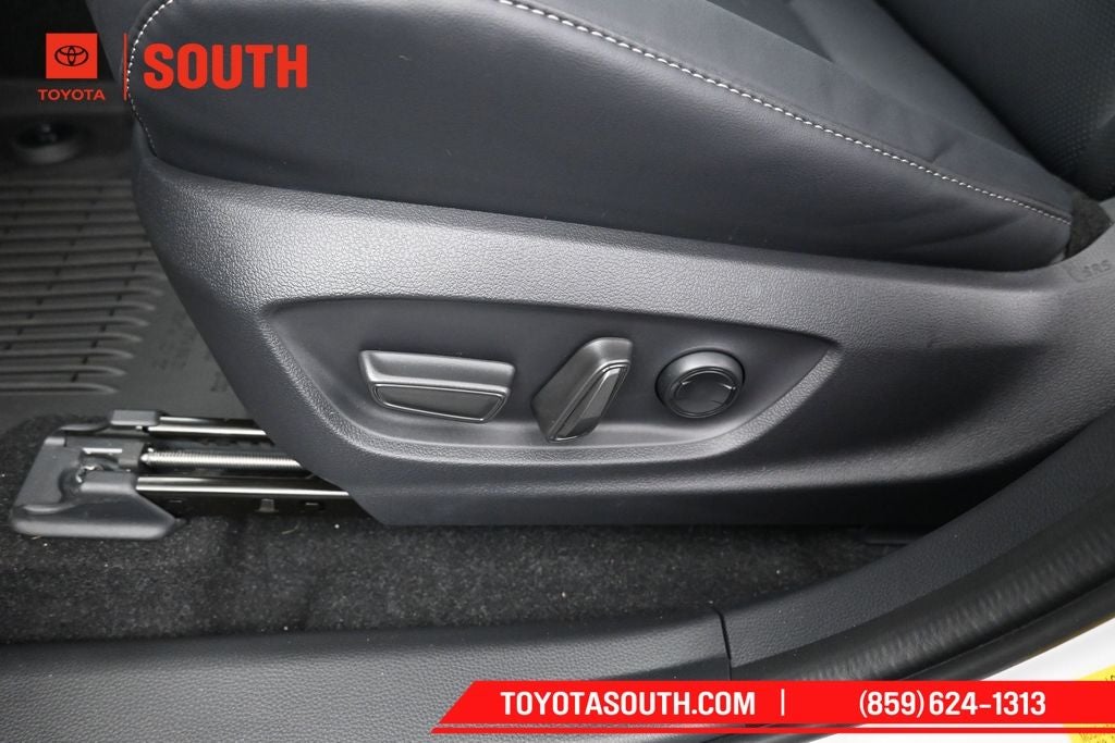 2026 Toyota Crown Platinum