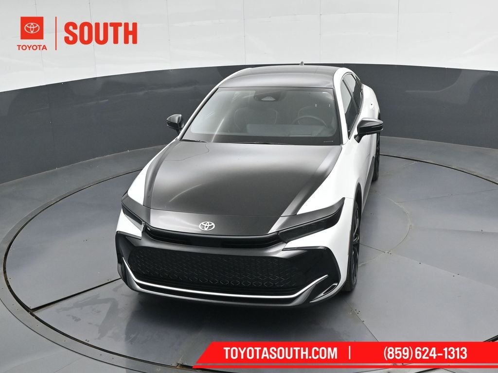 2026 Toyota Crown Platinum