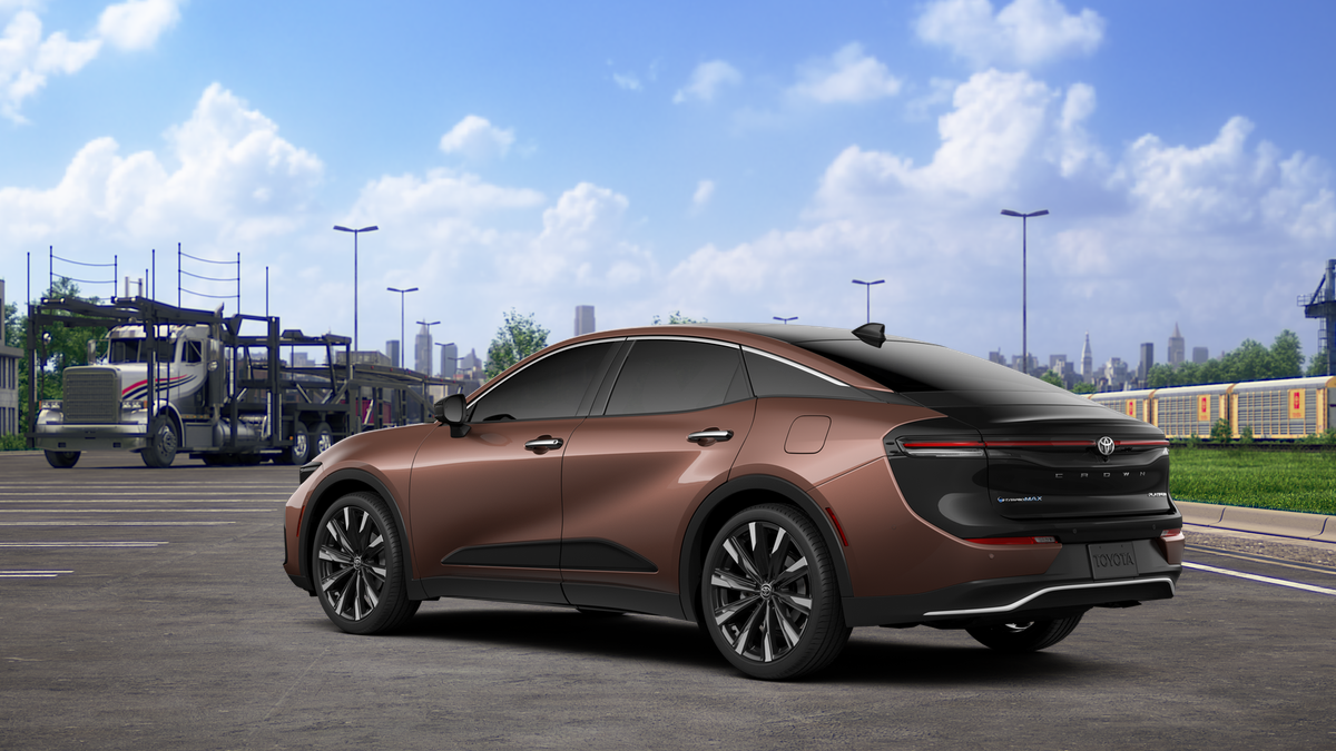 2026 Toyota Crown Platinum