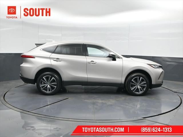 2023 Toyota Venza LE