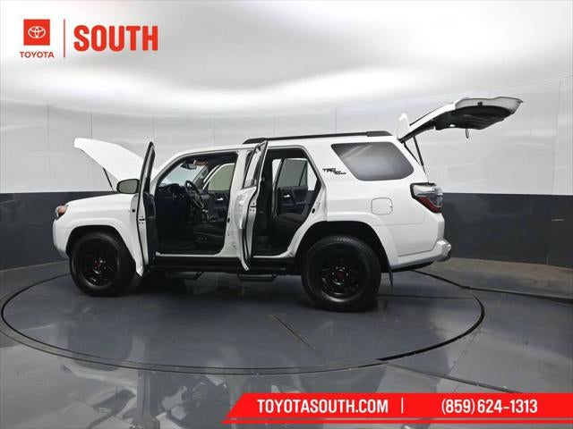 2022 Toyota 4Runner TRD Off-Road