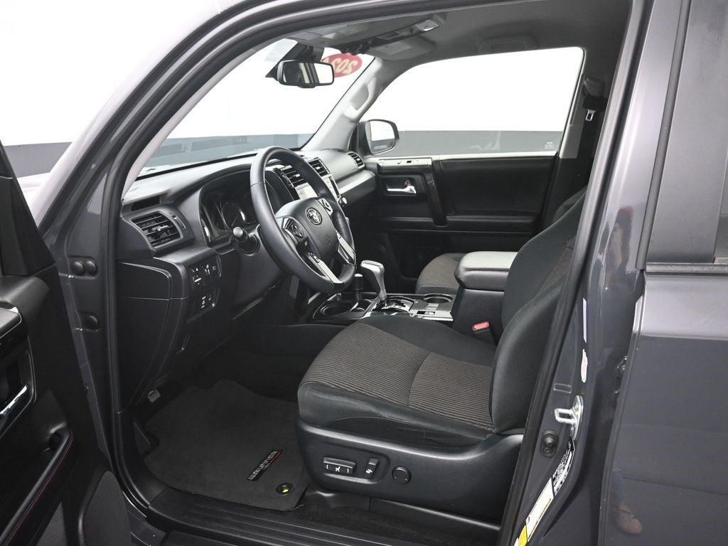 2024 Toyota 4Runner TRD Off-Road