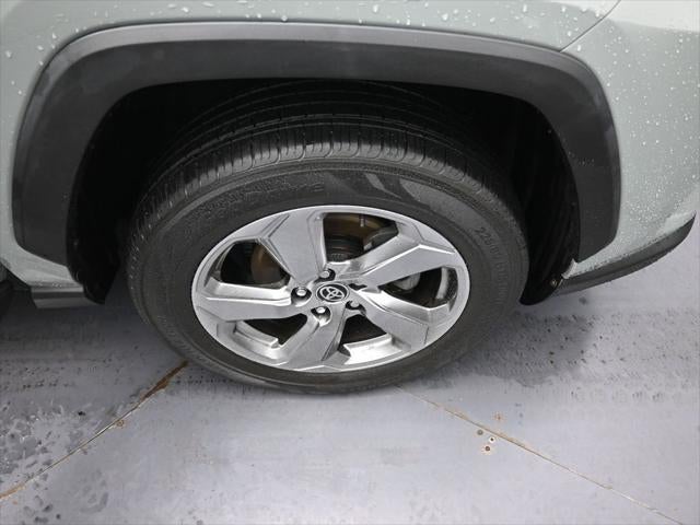 2021 Toyota RAV4 Hybrid XLE Premium