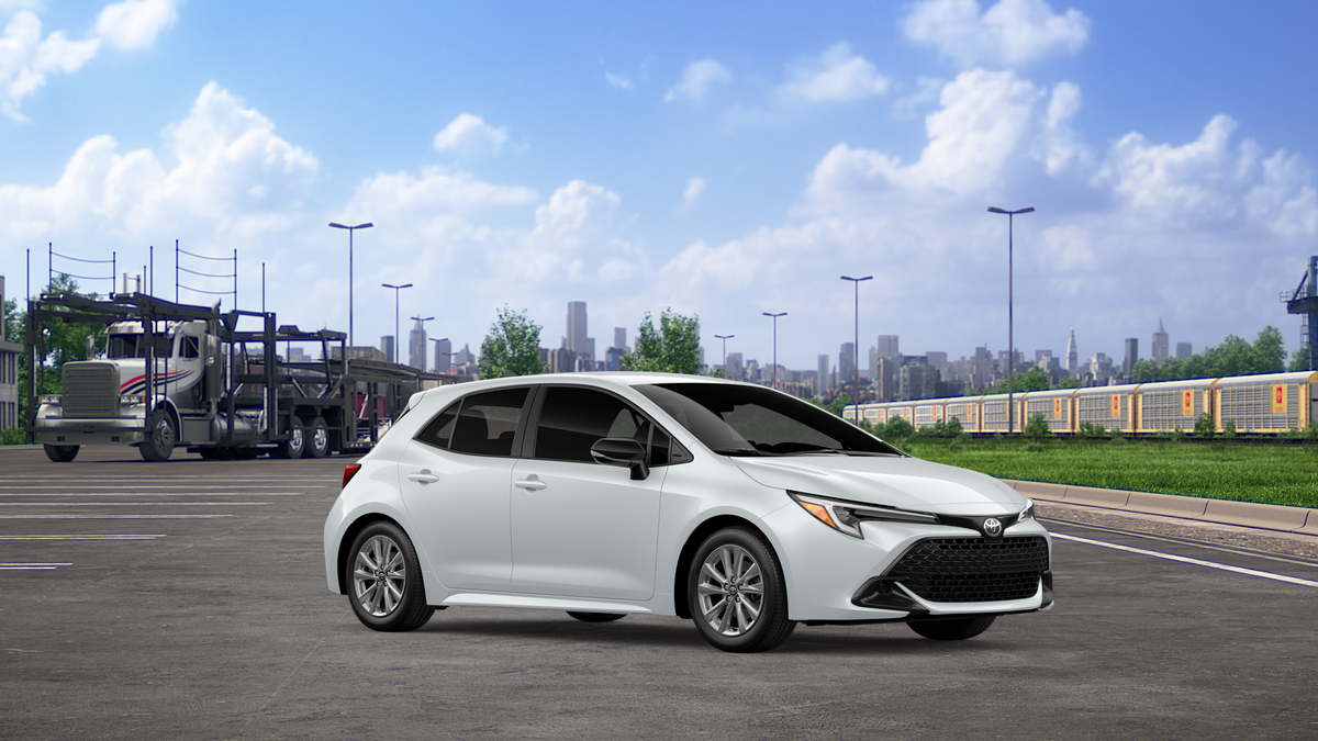 2027 Toyota Corolla Hatchback SE