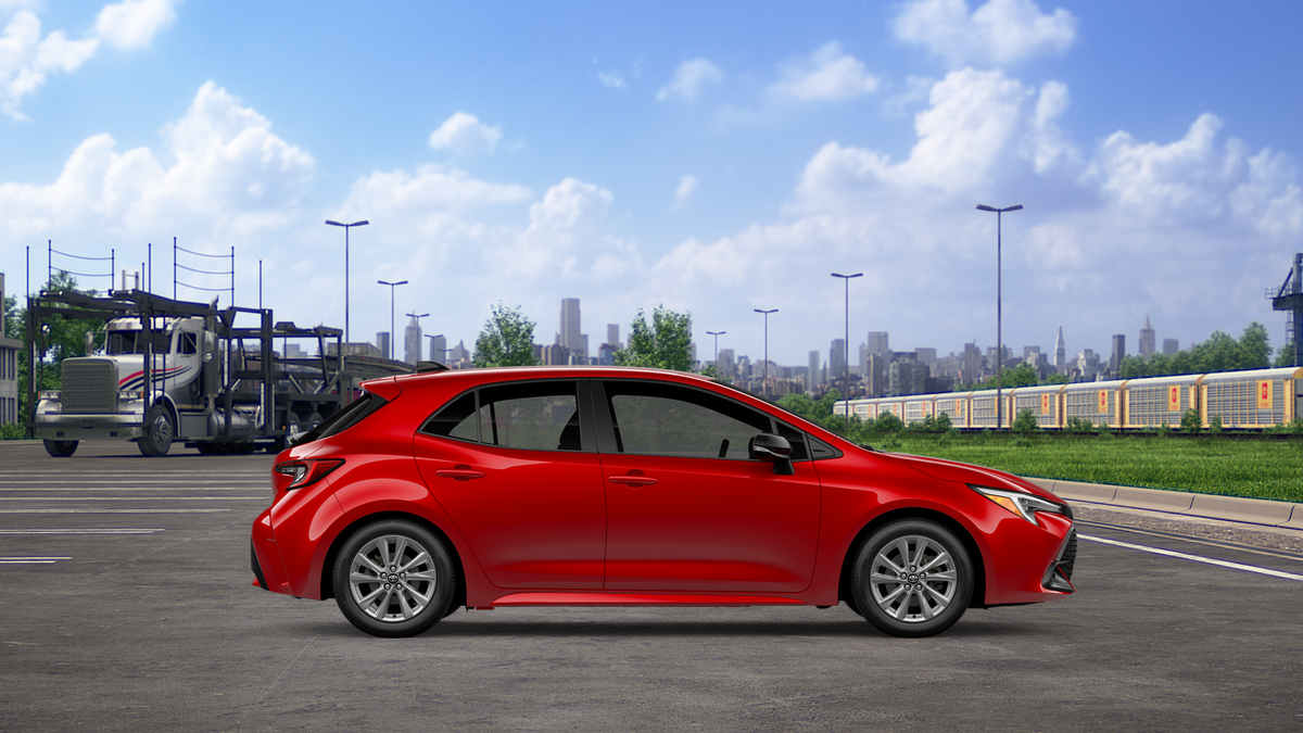 2027 Toyota Corolla Hatchback SE