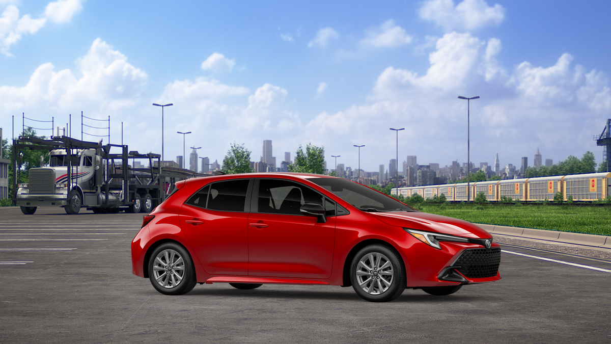 2027 Toyota Corolla Hatchback SE