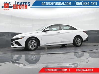 2025 Hyundai Elantra SE