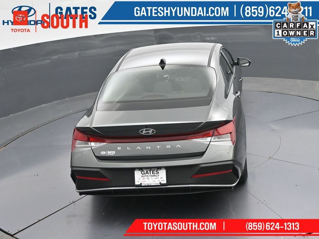 2025 Hyundai Elantra SE
