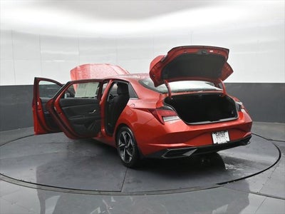 2022 Hyundai Elantra Limited