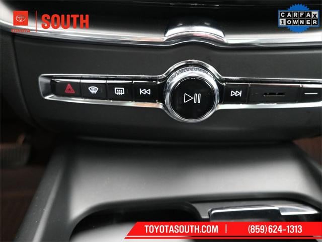 2024 Volvo XC60 B5 Core