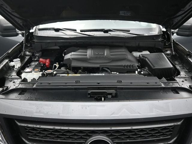 2024 Nissan Titan SV Convenience & Utility Package