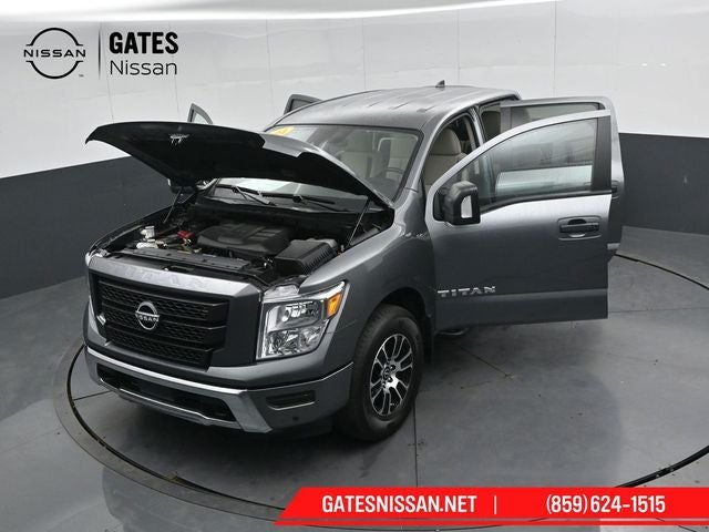 2024 Nissan Titan SV Convenience & Utility Package