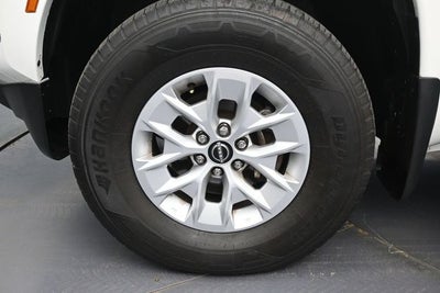 2024 Nissan Frontier SV