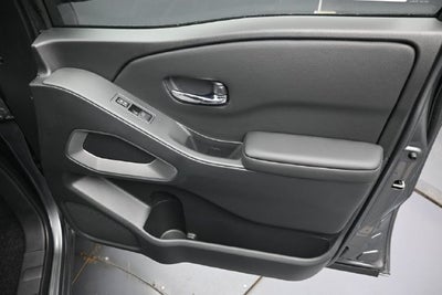 2027 Nissan Frontier SV