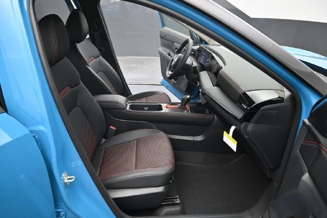 2027 Nissan Kicks SR