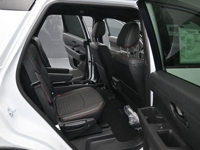 2026 Nissan Pathfinder Rock Creek®