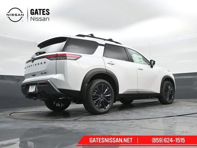 2026 Nissan Pathfinder SL