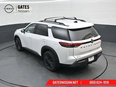 2026 Nissan Pathfinder SL