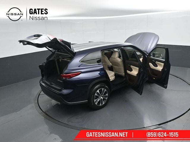 2022 Toyota Highlander Hybrid XLE