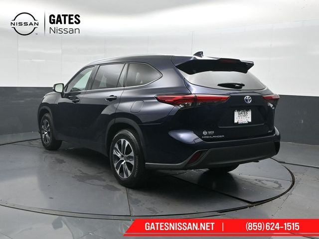 2022 Toyota Highlander Hybrid XLE