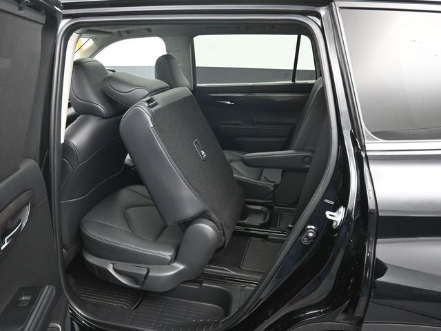 2024 Toyota Highlander Platinum