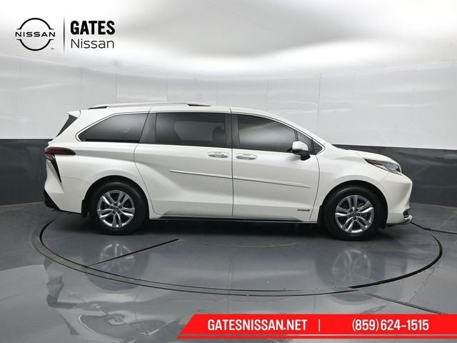 2021 Toyota Sienna Limited 7 Passenger