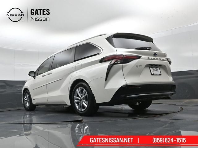 2021 Toyota Sienna Limited 7 Passenger