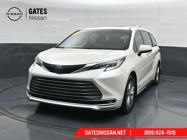 2021 Toyota Sienna Limited 7 Passenger