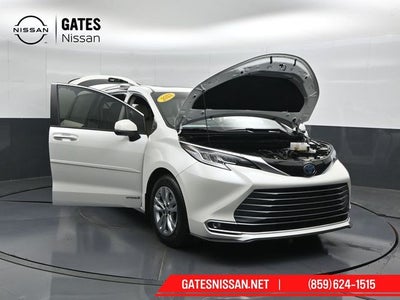 2021 Toyota Sienna Limited 7 Passenger