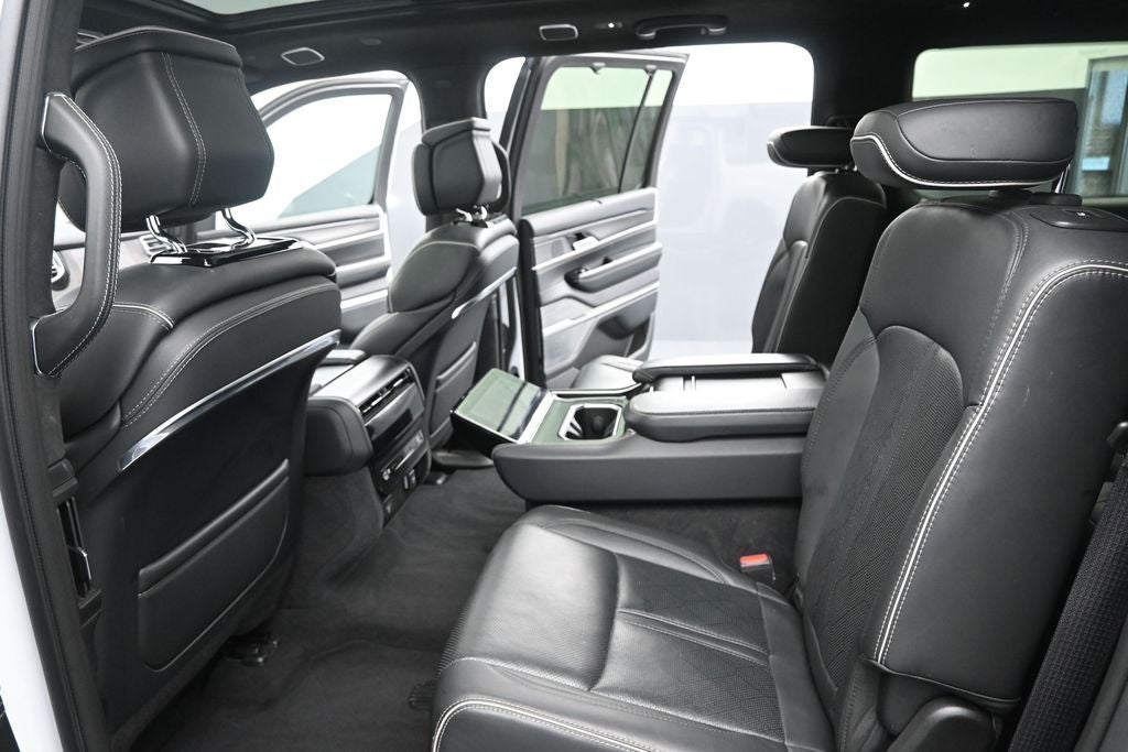 2024 Jeep Grand Wagoneer L Series II