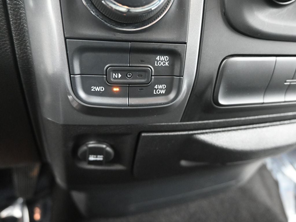 2024 RAM 1500 Classic SLT